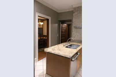 2862 N Stowell Ave, Milwaukee, WI 53211 - Photo 3