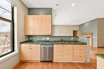 530 W Doty St #304, Madison, WI 53703 - Photo 13