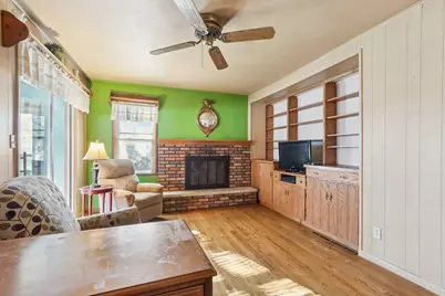 1455  Hillside Dr, Waukesha, WI 53186 - Photo 9