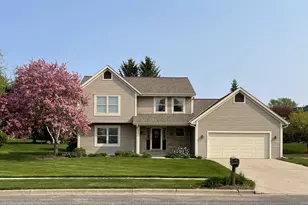 417 Deer Ridge Dr, West Bend, WI 53095 - Photo 33