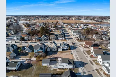 911  17th St, Two Rivers, WI 54241 - Photo 11