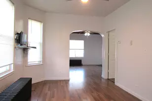 2119 S 14th St, Milwaukee, WI 53215 - Photo 5