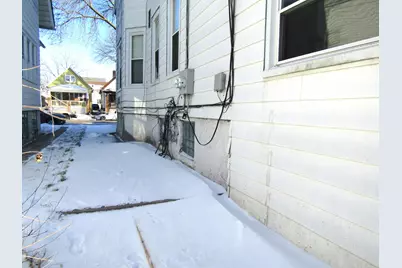 2119 S 14th St, Milwaukee, WI 53215 - Photo 25