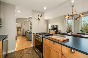 224 W Vine St, Milwaukee, WI 53212 - Photo 3