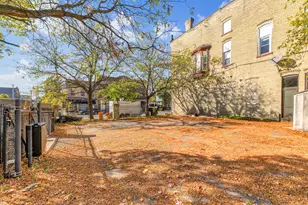 224 W Vine St, Milwaukee, WI 53212 - Photo 11