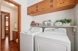 4785 Meadow View W, Brookfield, WI 53005 - Photo 21