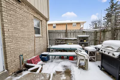 12128 W Dearbourn Ave #12130, Wauwatosa, WI 53226 - Photo 3