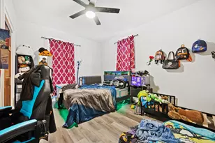 605 Michigan Ave, Milwaukee, WI 53172 - Photo 11