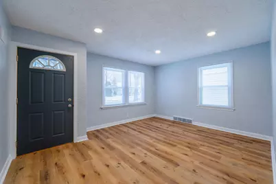 5657 N 40th St, Milwaukee, WI 53209 - Photo 5