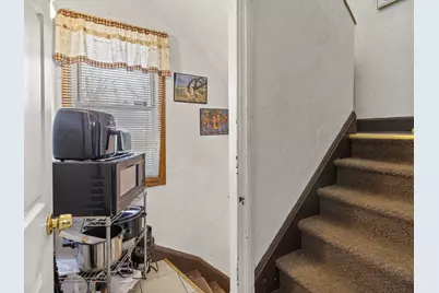 3234 N Achilles St, Milwaukee, WI 53212 - Photo 17