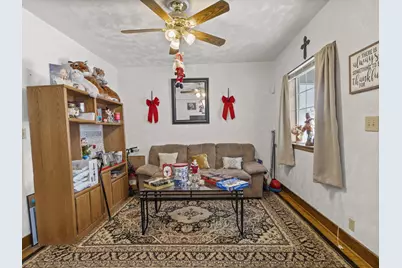 3234 N Achilles St, Milwaukee, WI 53212 - Photo 5