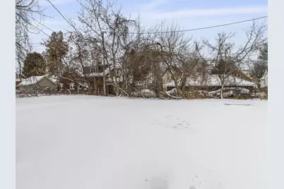 3234 N Achilles St, Milwaukee, WI 53212 - Photo 27