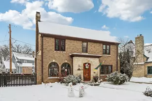 6839 Wellauer Dr, Wauwatosa, WI 53213 - Photo 41