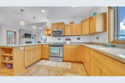 1022  Wisconsin Ave, Sheboygan, WI 53081 - Photo 9