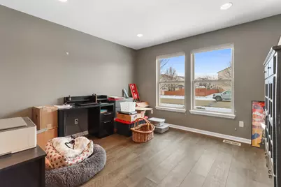 920 N Hearthstone St, Elkhorn, WI 53121 - Photo 5