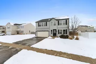 920 N Hearthstone St, Elkhorn, WI 53121 - Photo 1