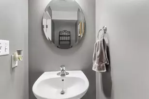 920 N Hearthstone St, Elkhorn, WI 53121 - Photo 13