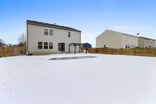 920 N Hearthstone St, Elkhorn, WI 53121 - Photo 27