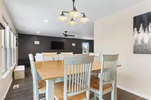 920 N Hearthstone St, Elkhorn, WI 53121 - Photo 7