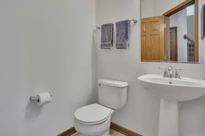 2368  Kiowa Dr, Grafton, WI 53024 - Photo 15