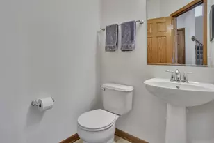 2368 Kiowa Dr, Grafton, WI 53024 - Photo 15