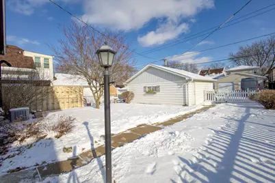 2214 S 80th St, West Allis, WI 53219 - Photo 23