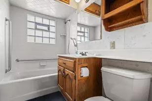 2214 S 80th St, West Allis, WI 53219 - Photo 15