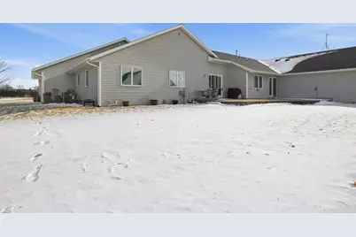 607 S 2nd St, Cedar Grove, WI 53013 - Photo 39