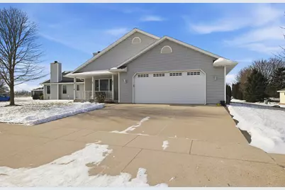 607 S 2nd St, Cedar Grove, WI 53013 - Photo 35