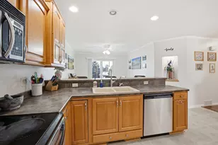 607 S 2nd St, Cedar Grove, WI 53013 - Photo 9