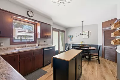 2842  Coventry Ln, Waukesha, WI 53188 - Photo 13