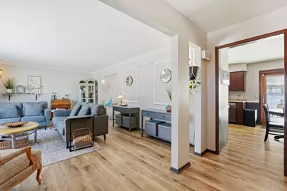 2842  Coventry Ln, Waukesha, WI 53188 - Photo 7