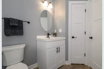 1414 S 166th St, New Berlin, WI 53151 - Photo 13