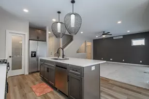 1414 S 166th St, New Berlin, WI 53151 - Photo 5