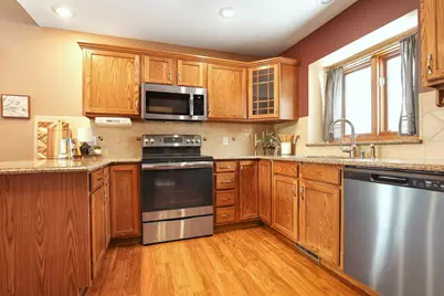 3606  Deerfield Pl, La Crosse, WI 54601 - Photo 7