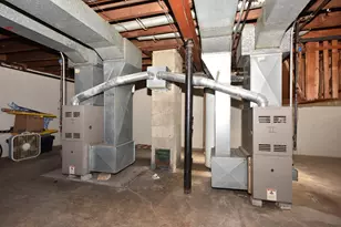 8221 W Villard St, Milwaukee, WI 53218 - Photo 15