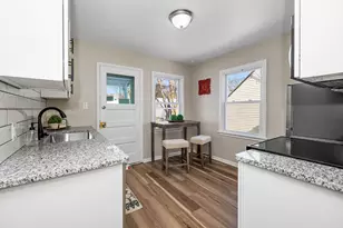 3526 W Glendale Ave, Milwaukee, WI 53209 - Photo 5