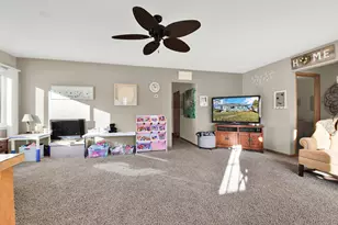 11834 W Rainbow Ave, Milwaukee, WI 53214 - Photo 15