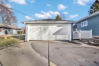 11834 W Rainbow Ave, Milwaukee, WI 53214 - Photo 23