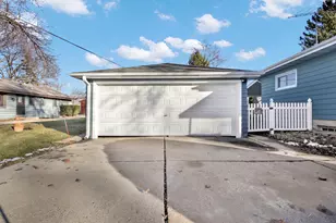 11834 W Rainbow Ave, Milwaukee, WI 53214 - Photo 23