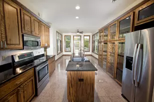 4707 W Jenna Ct, Franklin, WI 53132 - Photo 13