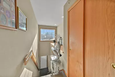 17600 W Lincoln Ave, New Berlin, WI 53146 - Photo 25