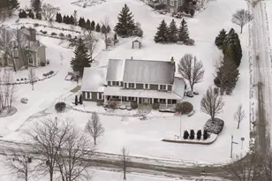 8605 S River Terrace Dr, Franklin, WI 53132 - Photo 45