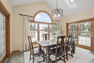 8605 S River Terrace Dr, Franklin, WI 53132 - Photo 13