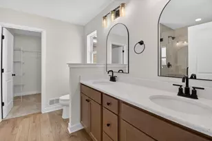 339 York St, Racine, WI 53182 - Photo 11