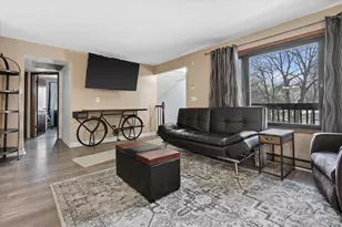 1674 S Coachlight Dr, New Berlin, WI 53151 - Photo 5