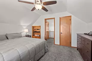 1006 S 109th St, West Allis, WI 53214 - Photo 17