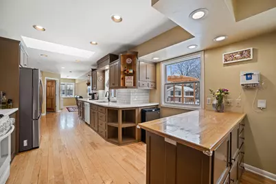 N50W14420  Fairmount Ave, Menomonee Falls, WI 53051 - Photo 7