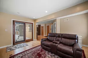 N50W14420 Fairmount Ave, Menomonee Falls, WI 53051 - Photo 11