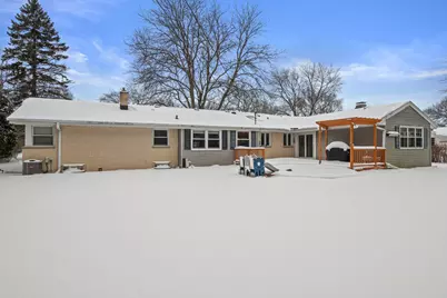 N50W14420  Fairmount Ave, Menomonee Falls, WI 53051 - Photo 33